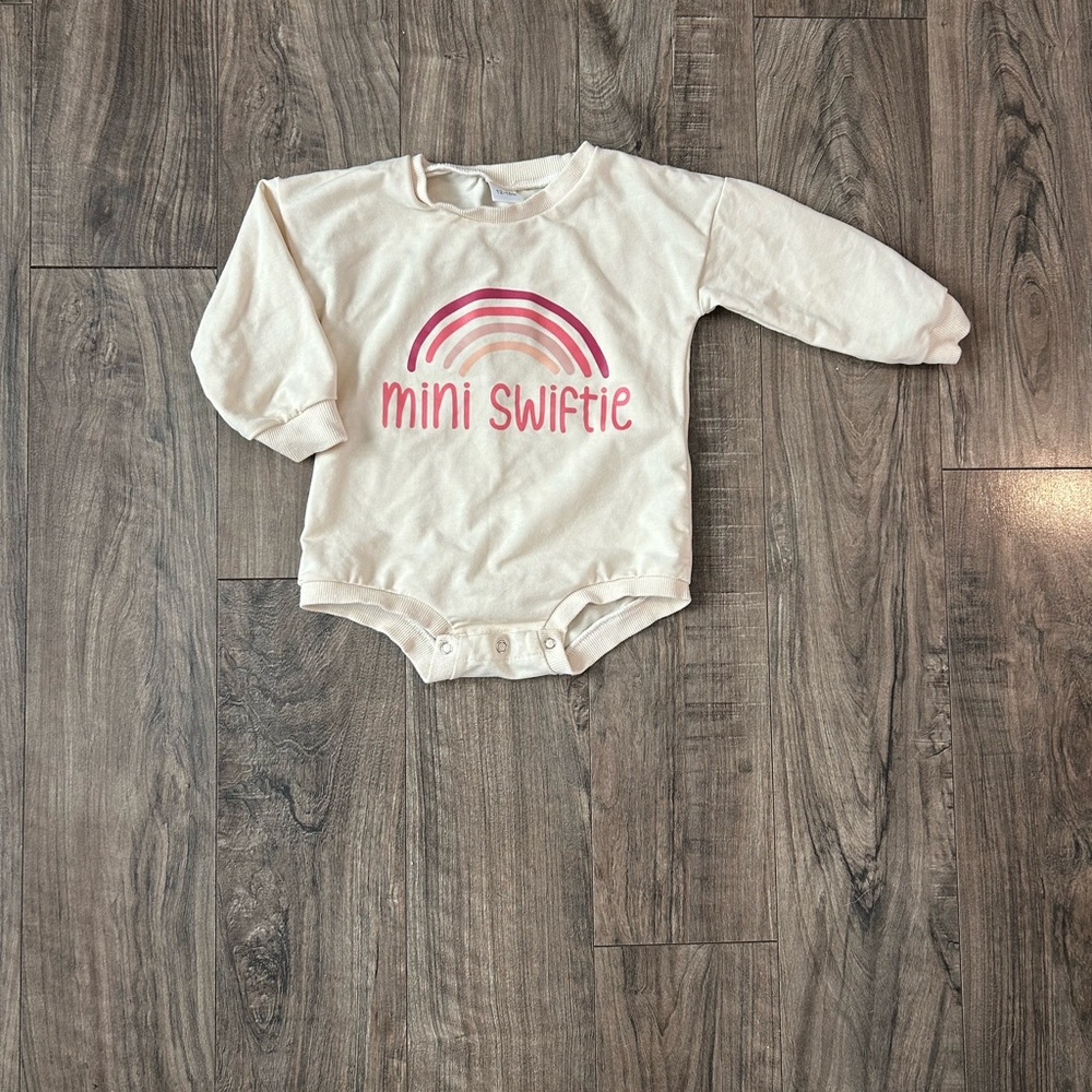 Mini Swiftie
